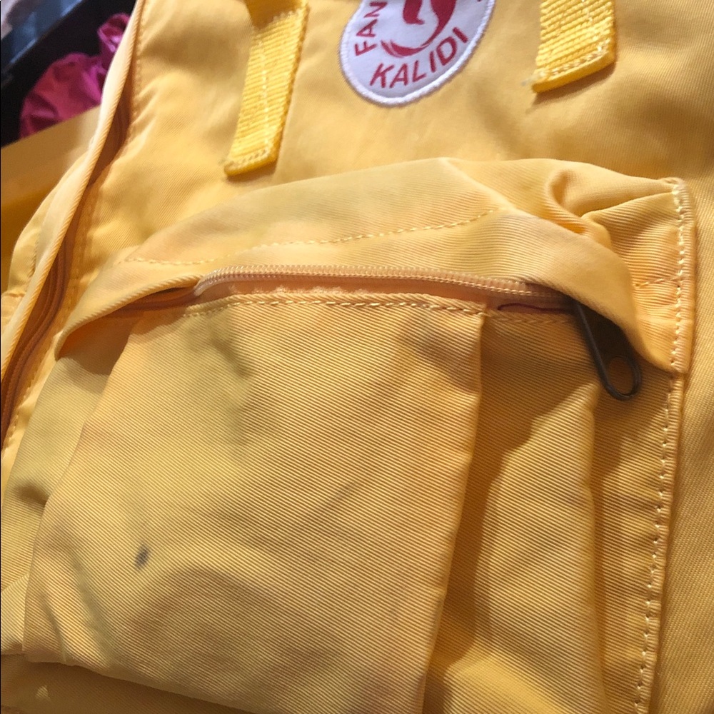 Bright Yellow Kids Backpack kalidi - Picture 3 of 11